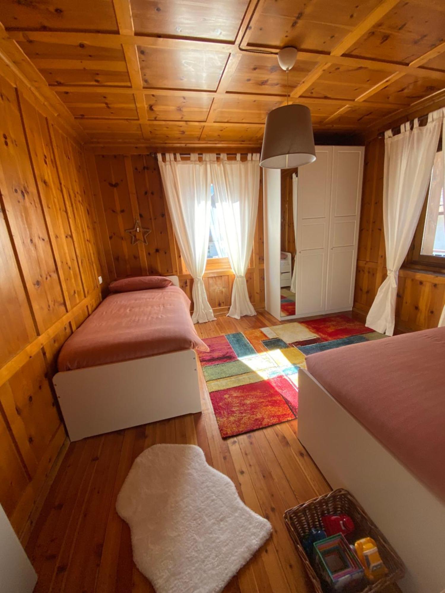 Pile House Apartment อิโซแลคเชีย ภายนอก รูปภาพ
